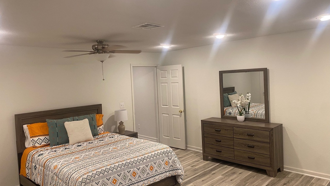 Photo of Bedroom in Baytown