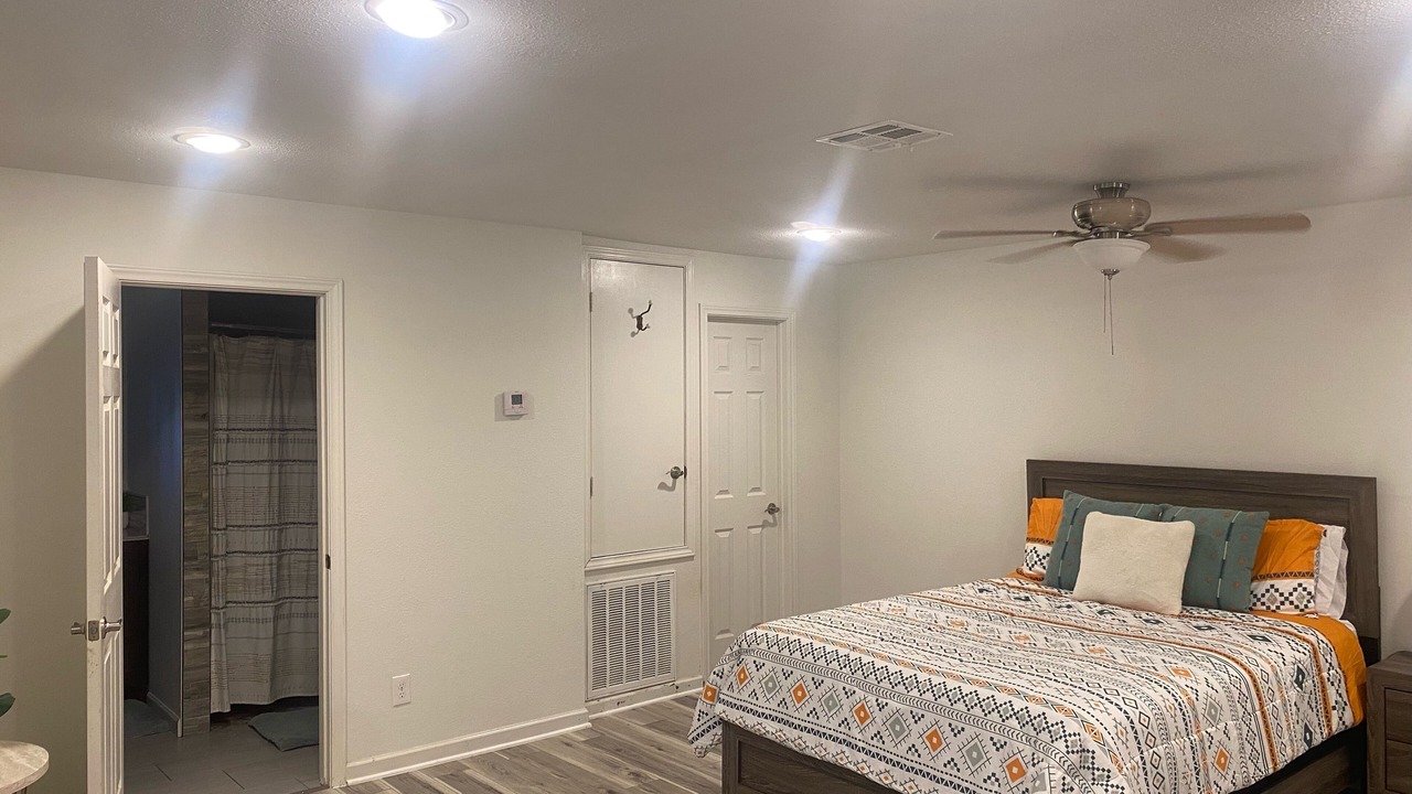 Photo of Bedroom in Baytown
