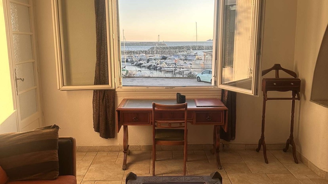 Photo of Livingroom in Saint-Henri