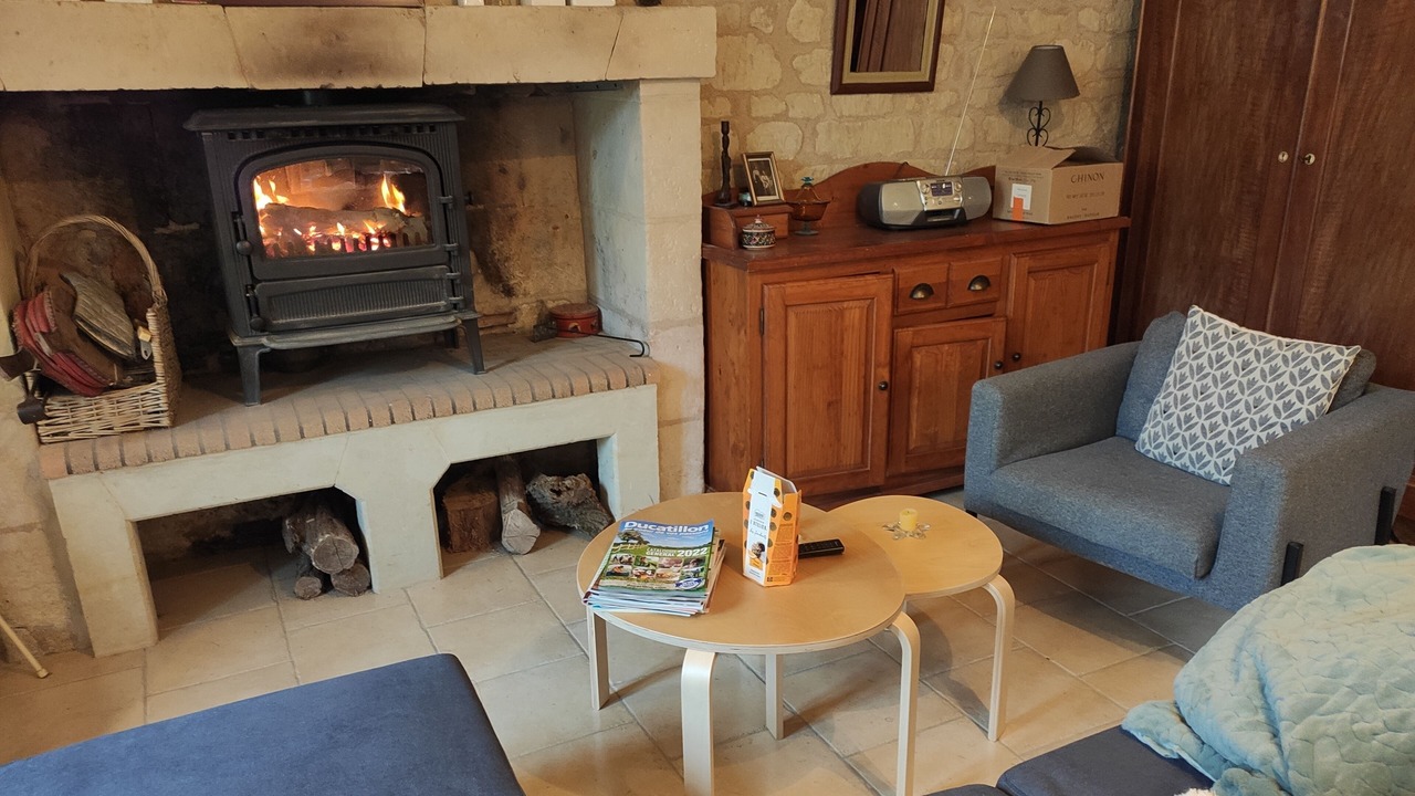 Photo of Livingroom in Beaumont-en-Veron