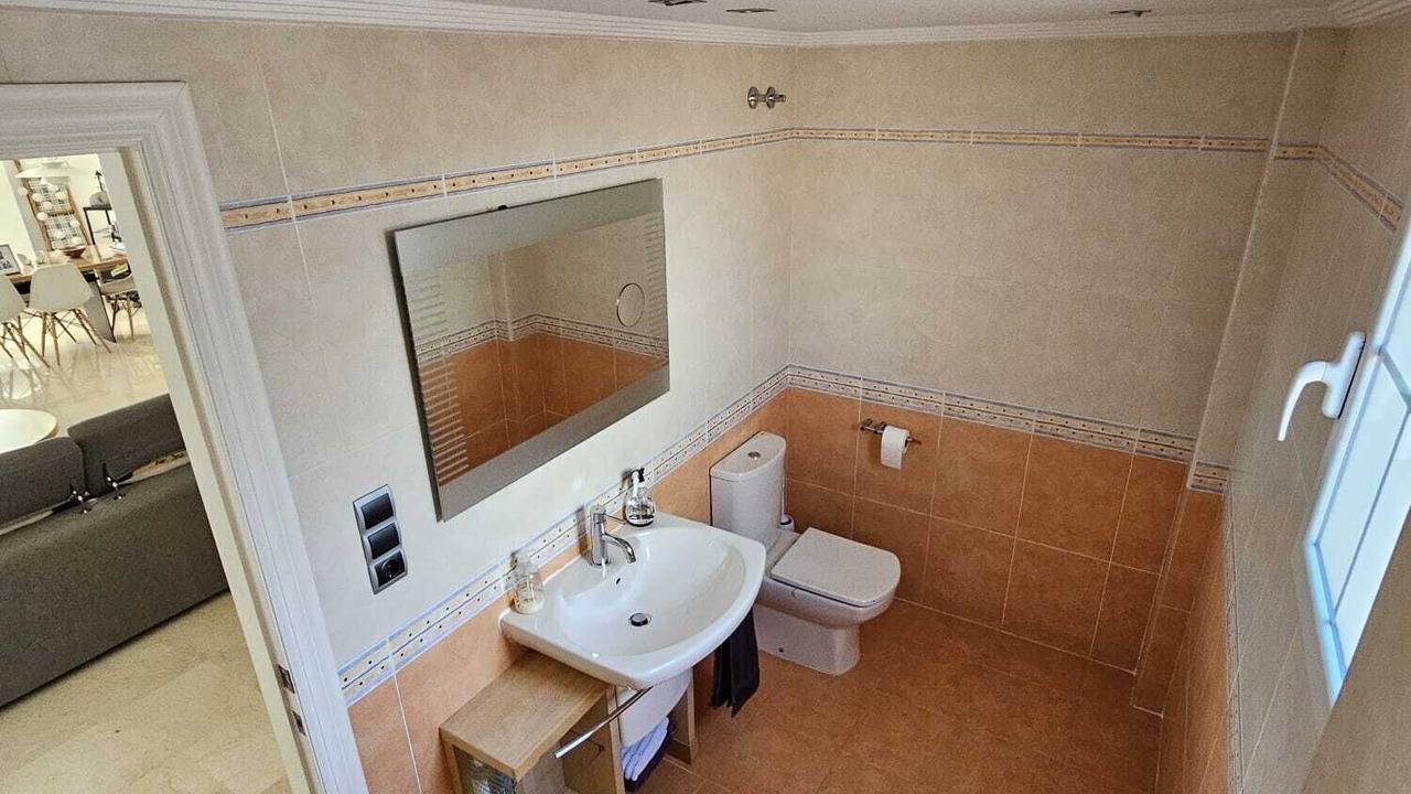 Photo of Bathroom in Torrent