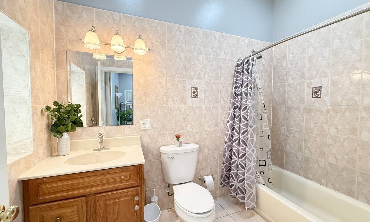 Photo of Bathroom in North Bergen