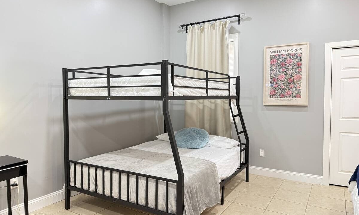 Photo of Bedroom in North Bergen