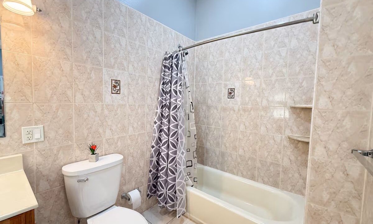 Photo of Bathroom in North Bergen