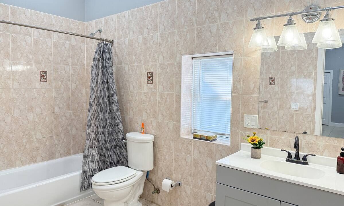 Photo of Bathroom in North Bergen