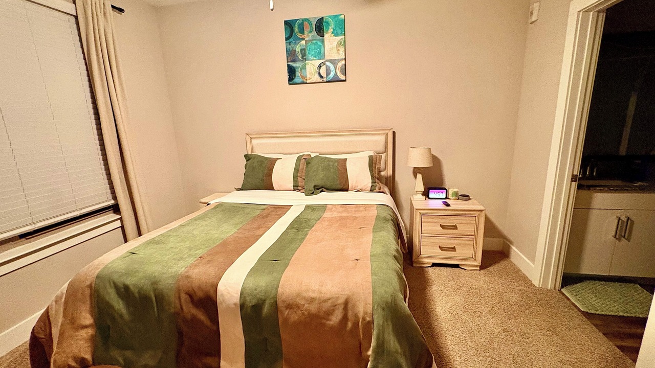 Photo of Bedroom in Sandy Springs