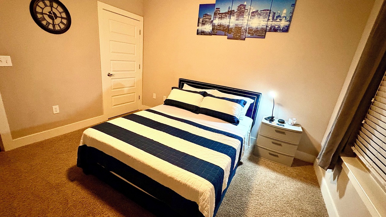 Photo of Bedroom in Sandy Springs