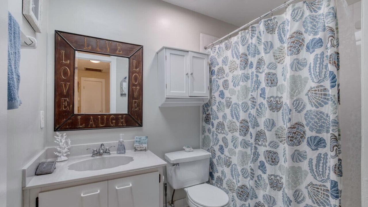 Photo of Bathroom in Allandale
