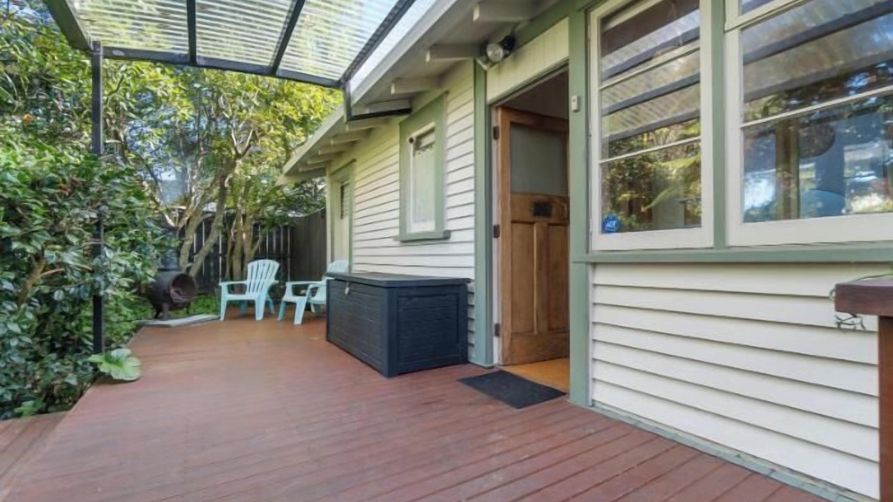 Photo of Patio Balcony in Hamilton East