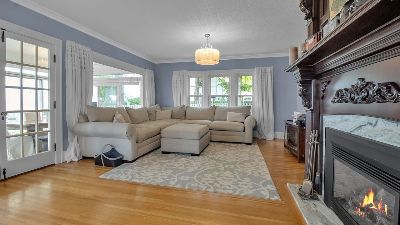 Photo of Livingroom in Lake Erie Beach