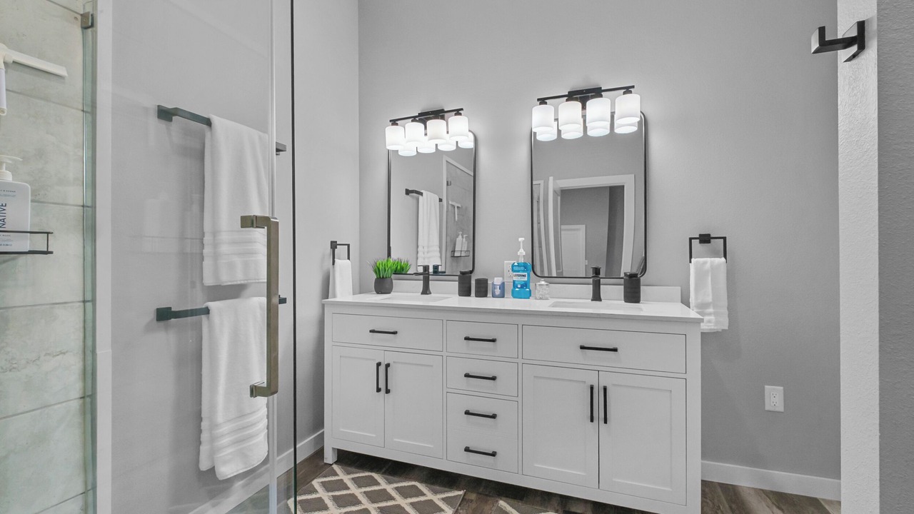 Photo of Bathroom in Fairland
