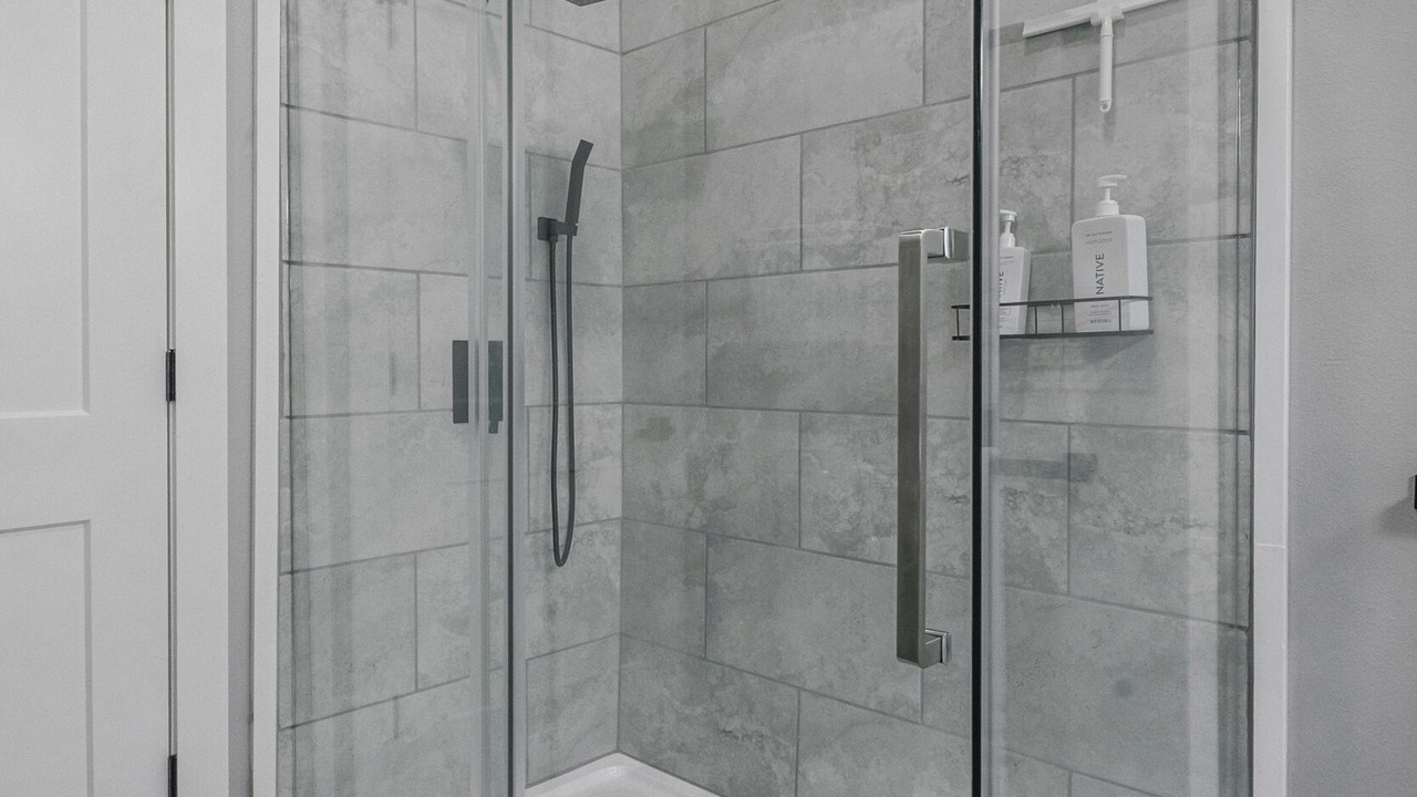 Photo of Bathroom in Fairland