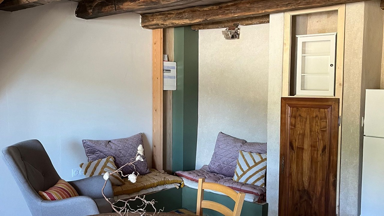 Photo of Livingroom in Publy