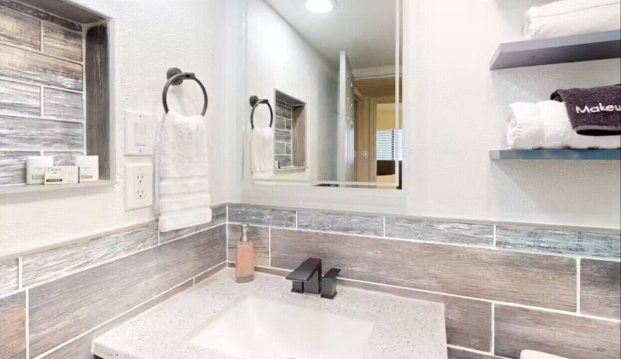 Photo of Bathroom in Bryan Place