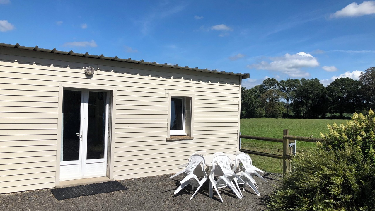 Photo of Patio Balcony in Notre-Dame-de-Cenilly