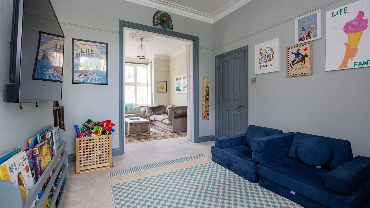 Photo of Livingroom in West Hill