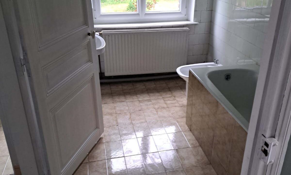 Photo of Bathroom in Roisel
