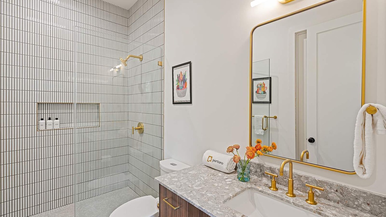 Photo of Bathroom in Apache Shores