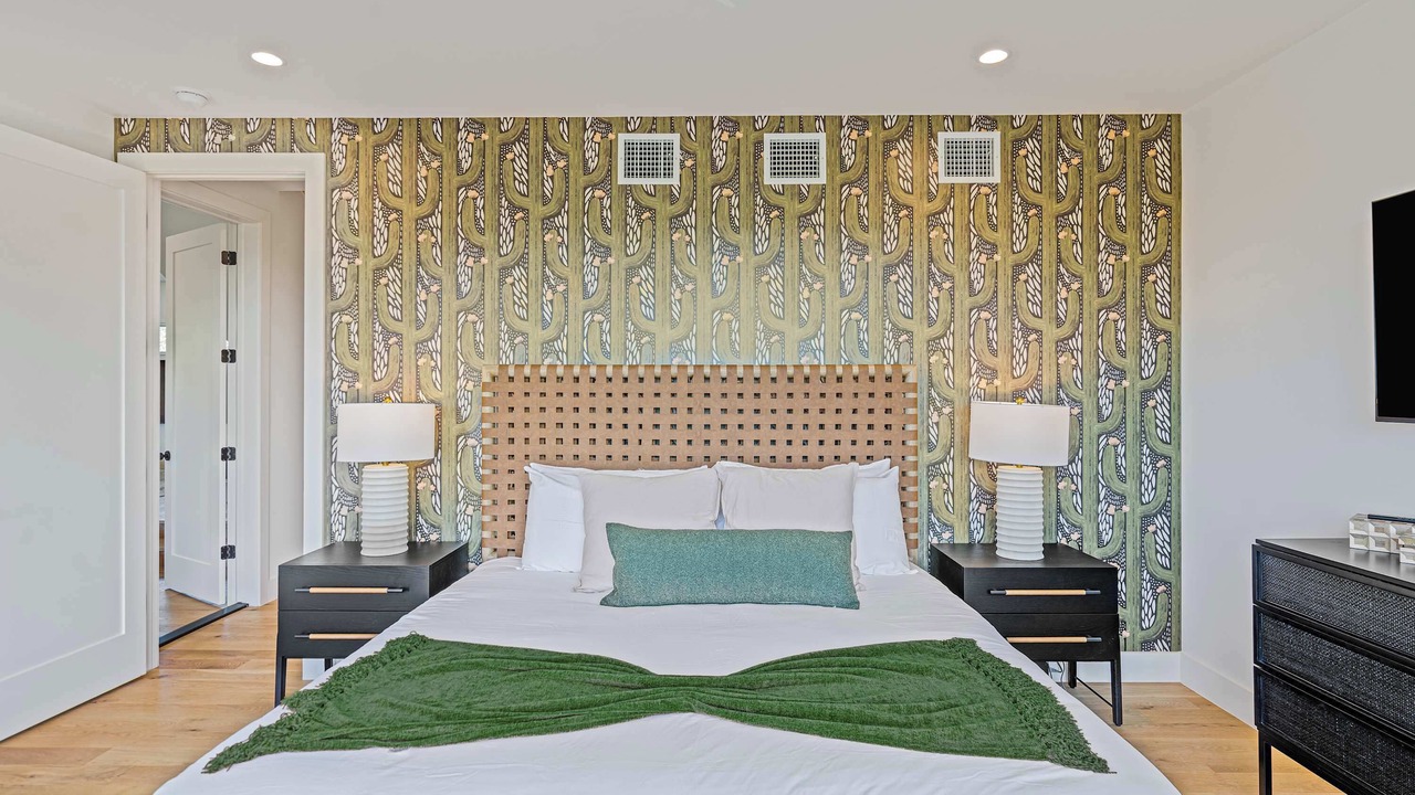 Photo of Bedroom in Apache Shores