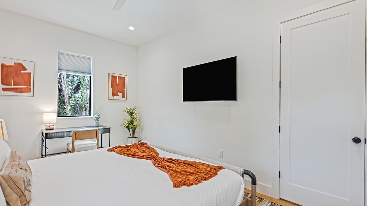 Photo of Bedroom in Apache Shores