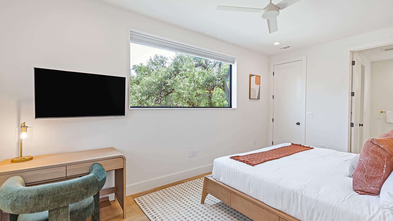 Photo of Bedroom in Apache Shores