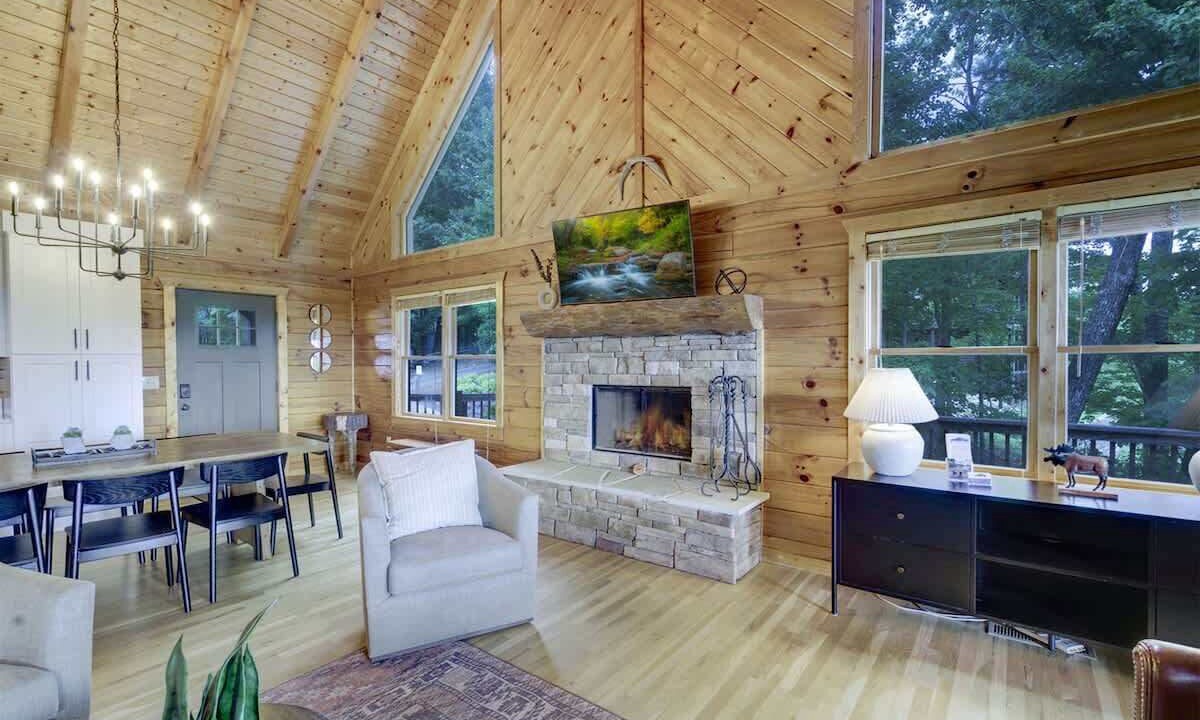 Photo of Livingroom in Necowa Cove