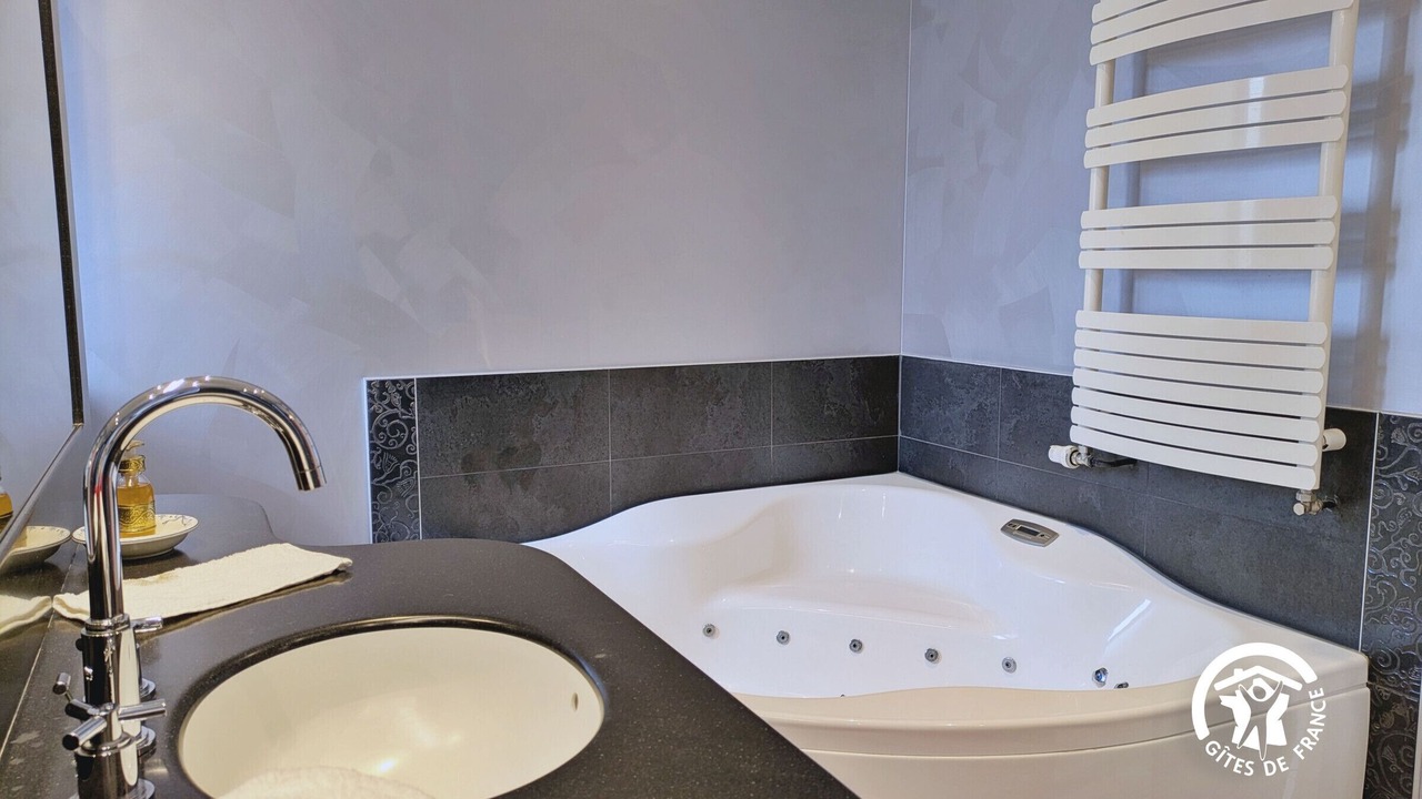 Photo of Bathroom in Niafles