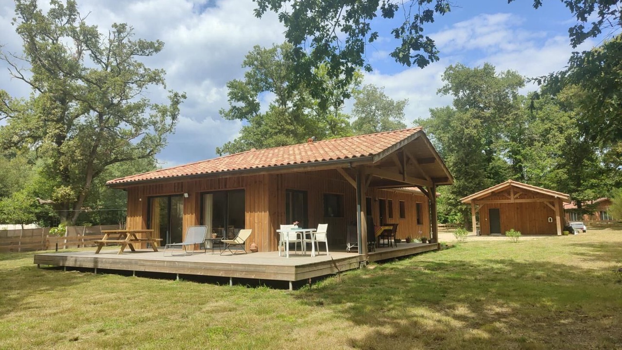 Photo of Patio Balcony in Ousse-Suzan