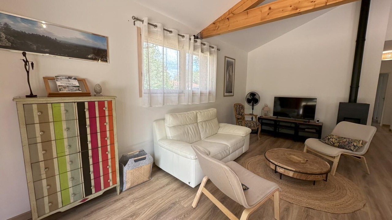 Photo of Livingroom in Ousse-Suzan