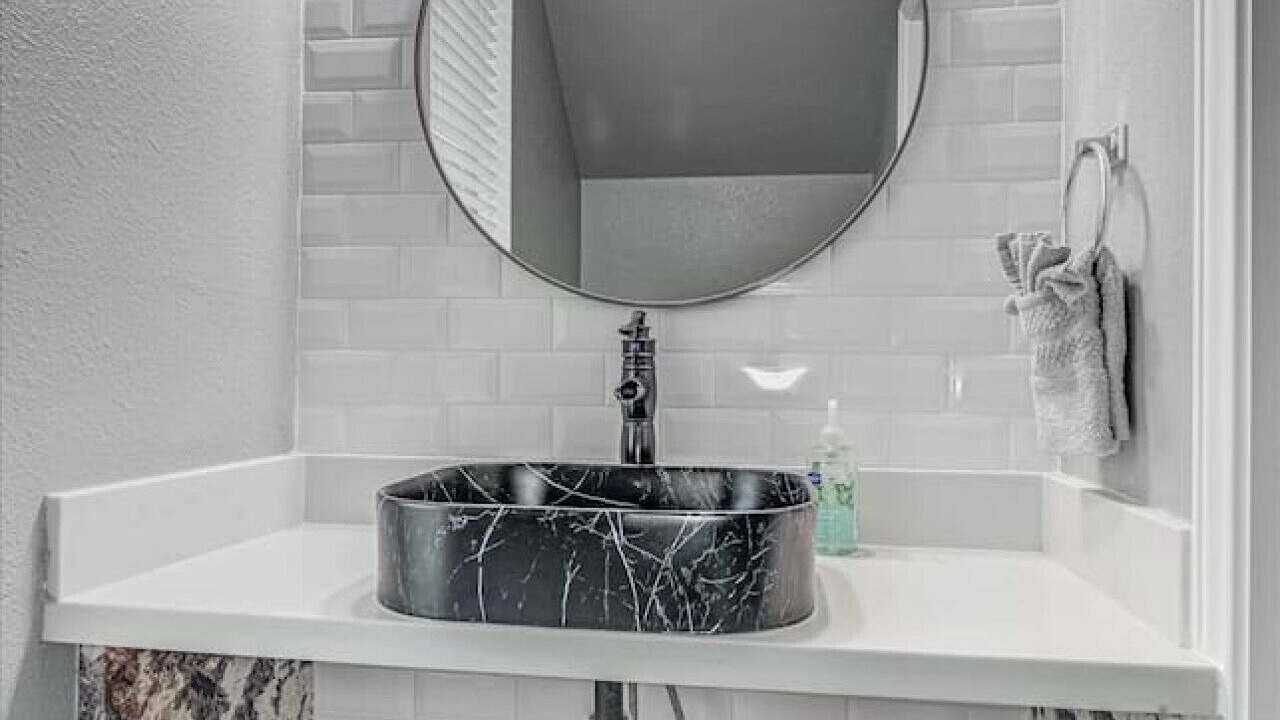 Photo of Bathroom in George Bush Park/Eldridge