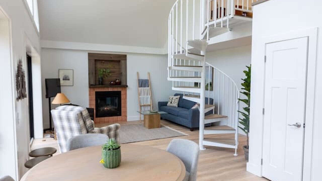 Photo of Others in Mayfield