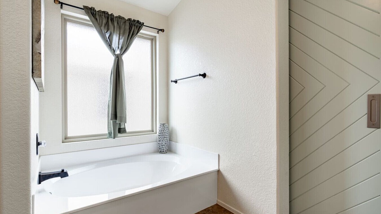 Photo of Bathroom in Mohawk HOA