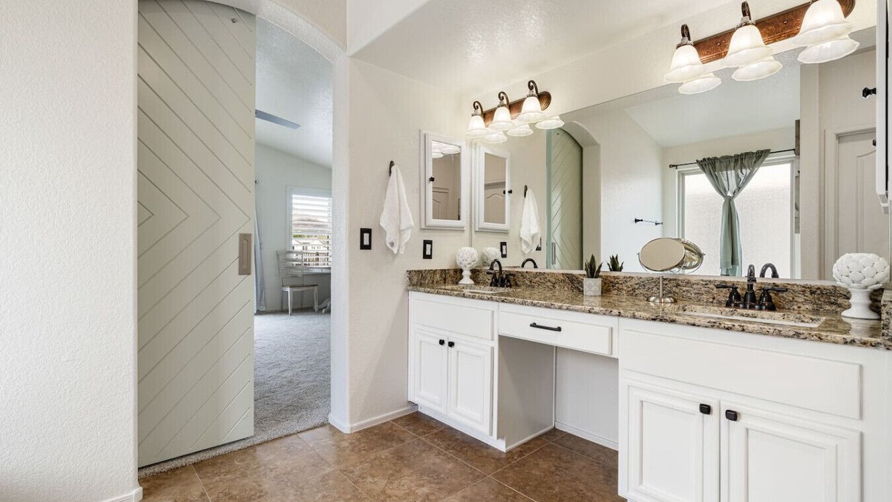 Photo of Bathroom in Mohawk HOA
