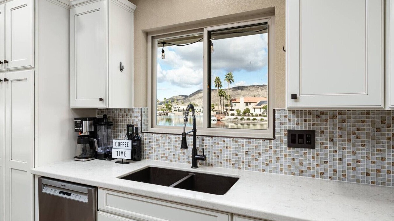 Photo of Kitchen in Mohawk HOA