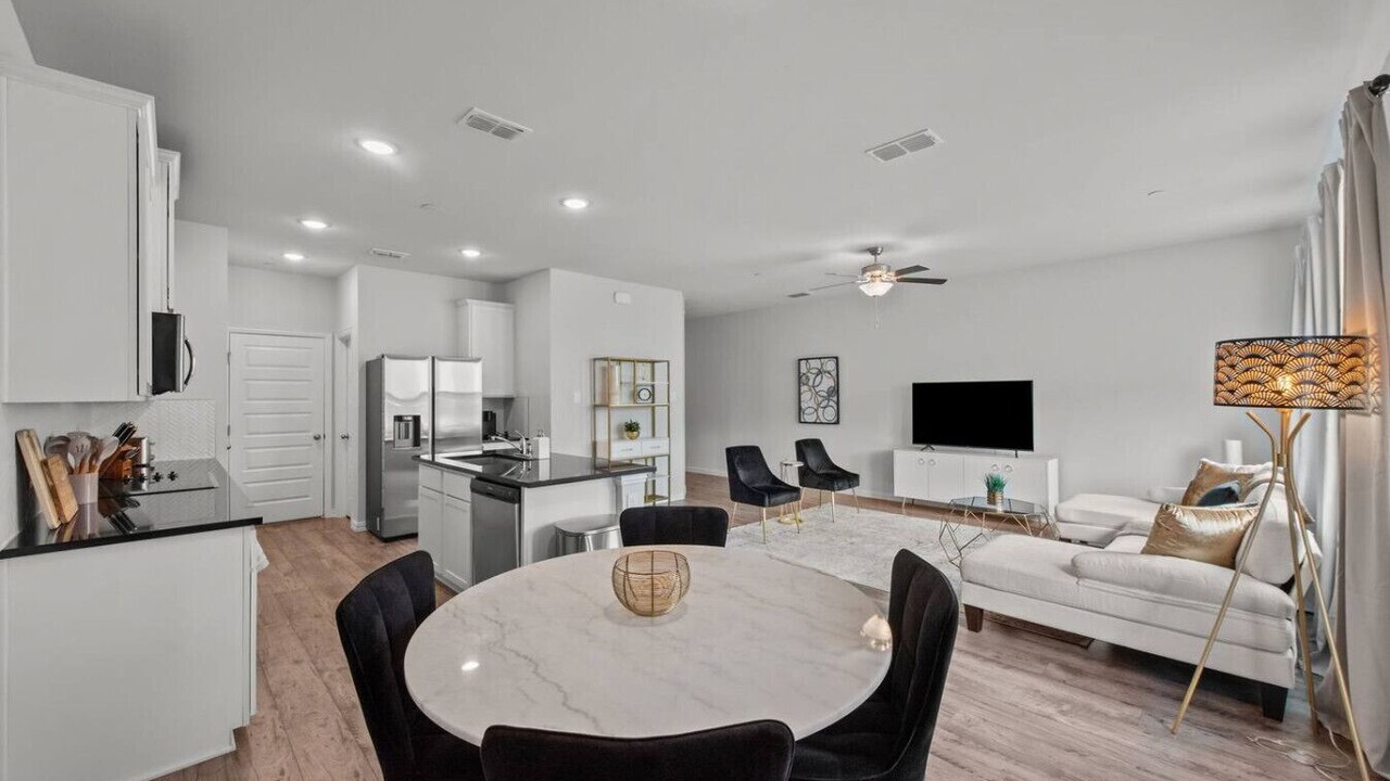 Photo of Livingroom in Lewisville
