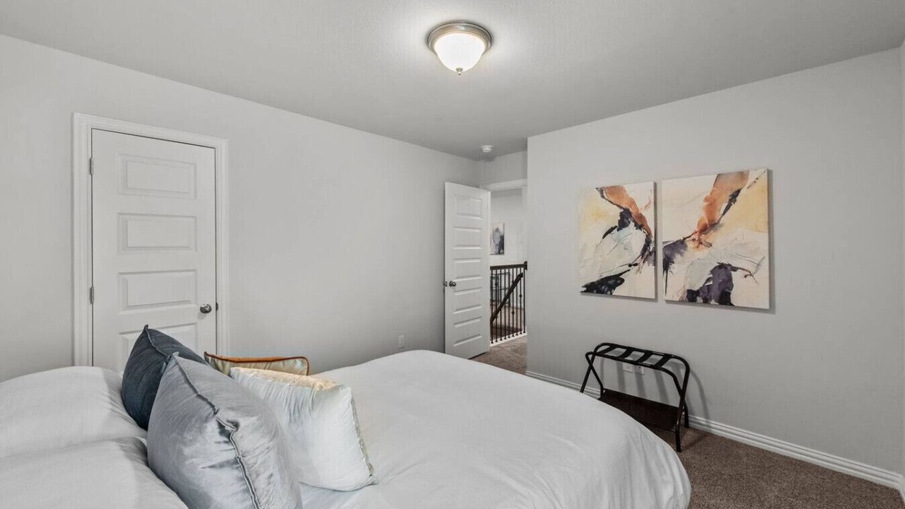 Photo of Bedroom in Lewisville