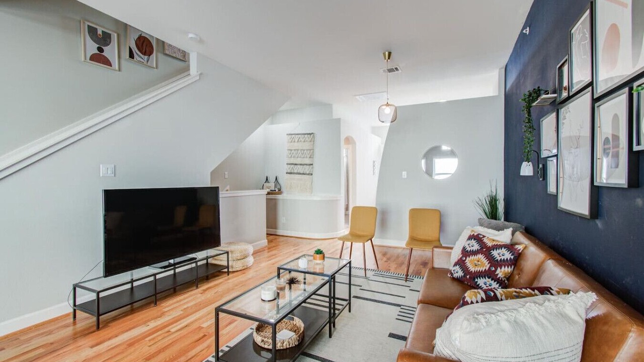 Photo of Livingroom in Southeast Houston
