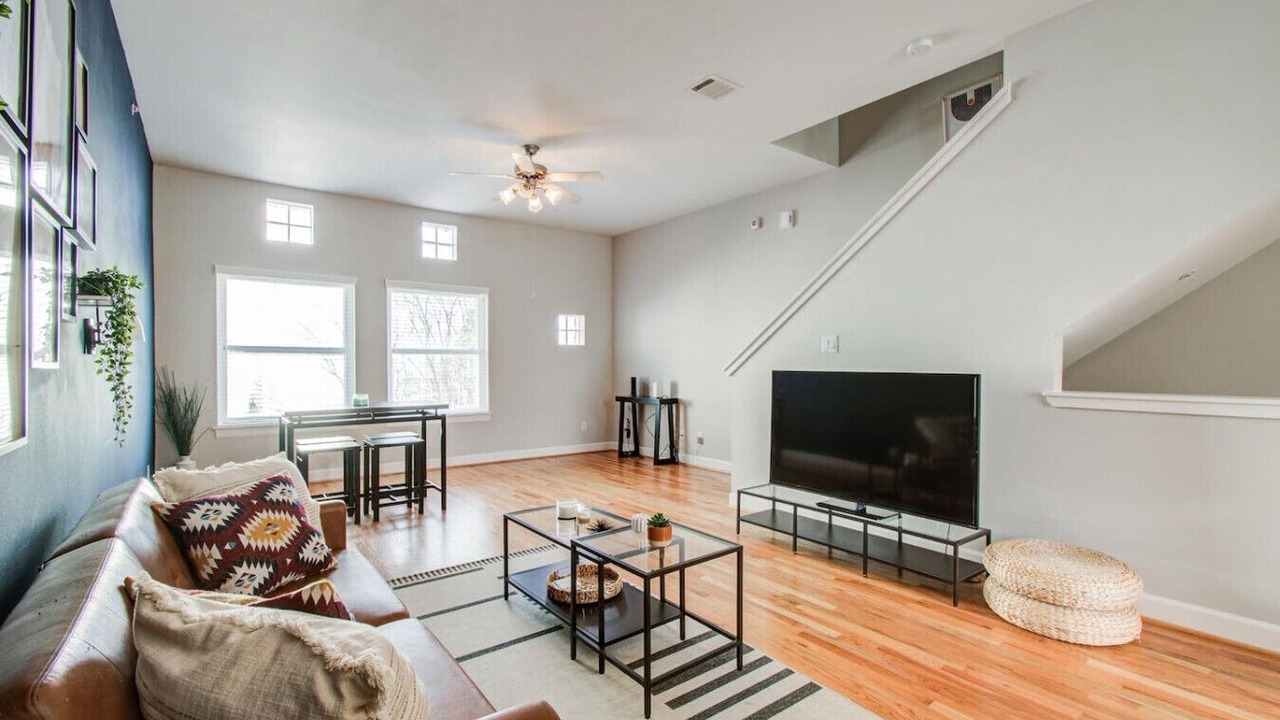Photo of Livingroom in Southeast Houston