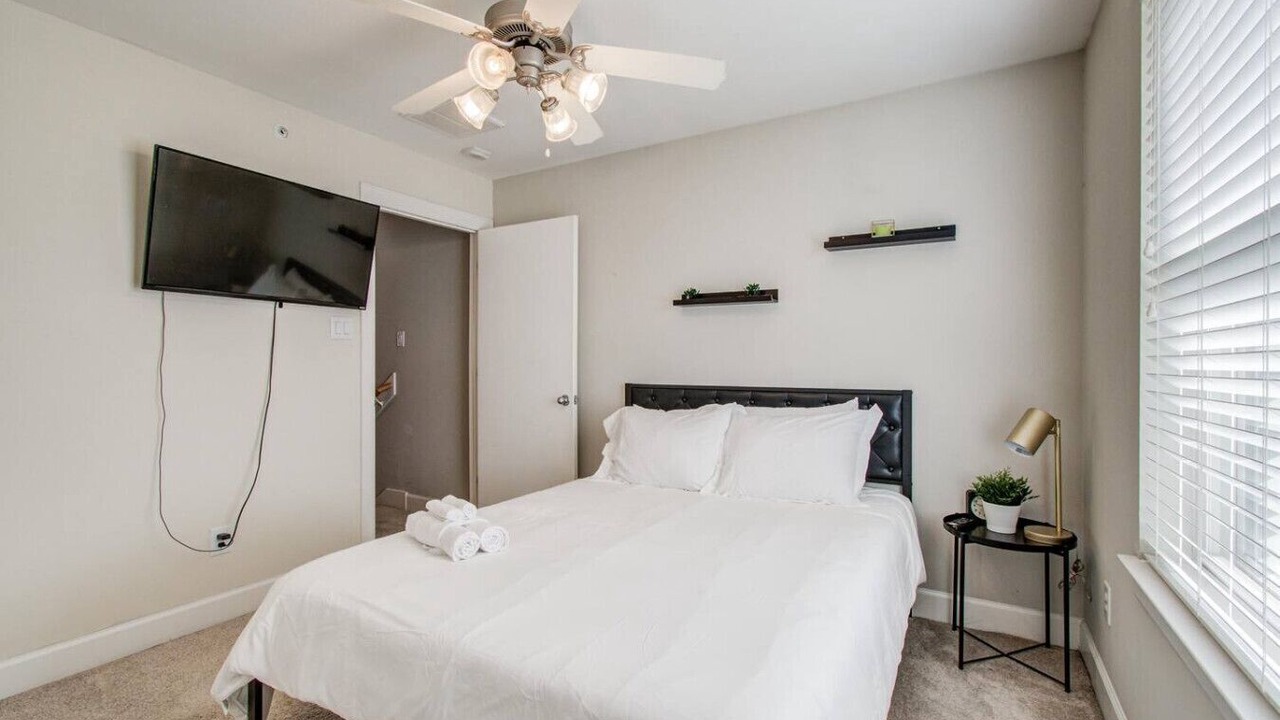 Photo of Bedroom in Southeast Houston