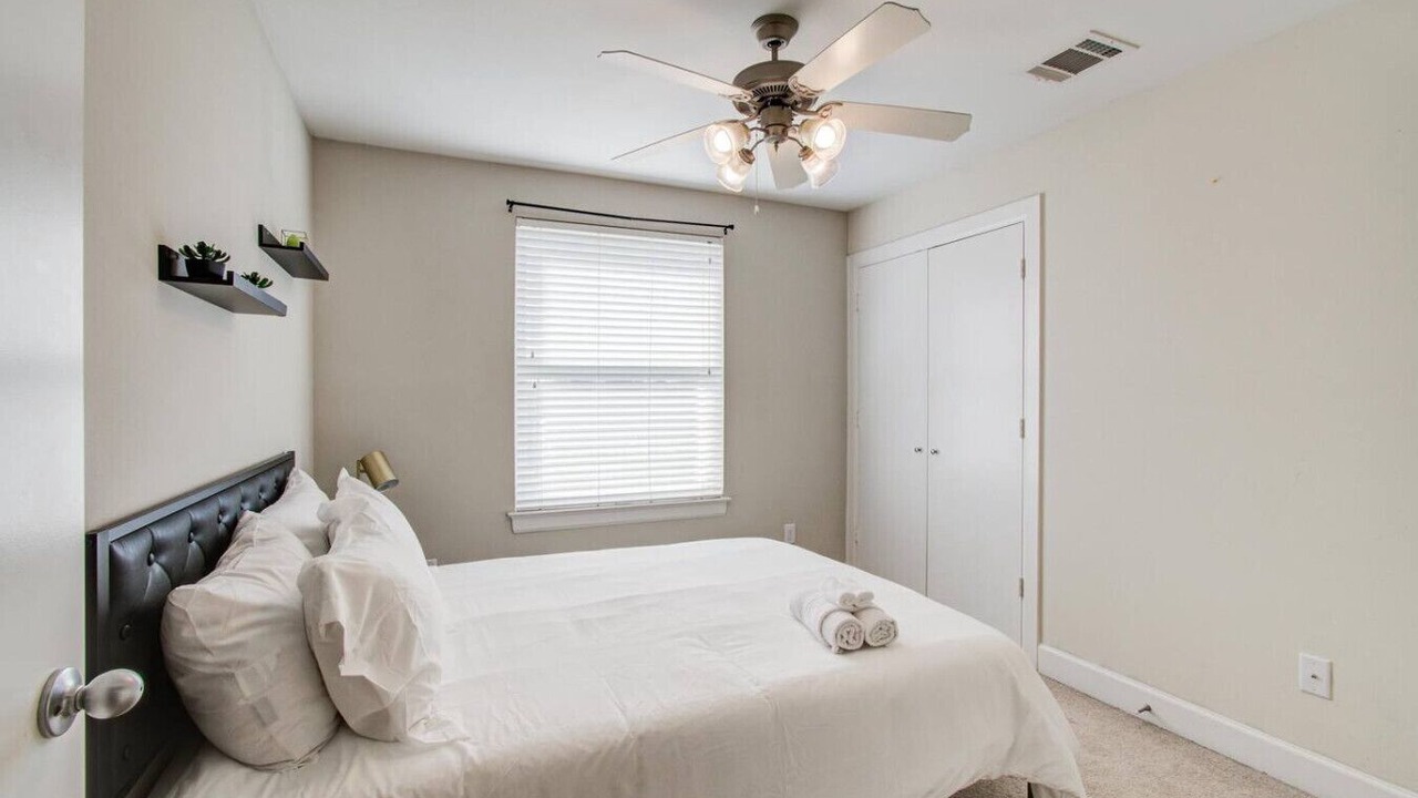 Photo of Bedroom in Southeast Houston