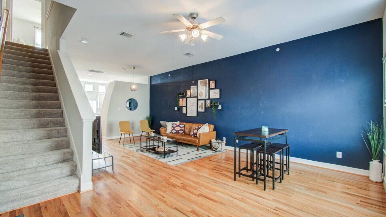 Photo of Livingroom in Southeast Houston