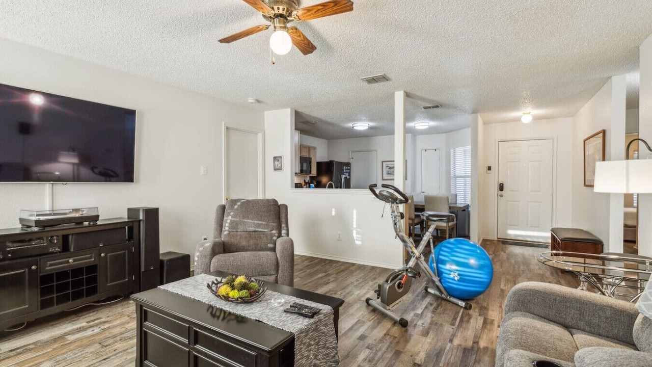 Photo of Livingroom in Mesquite