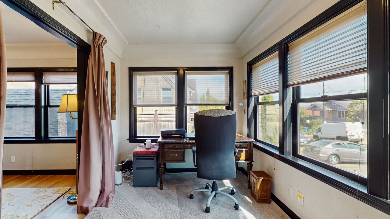 Photo of Others in North Beacon Hill