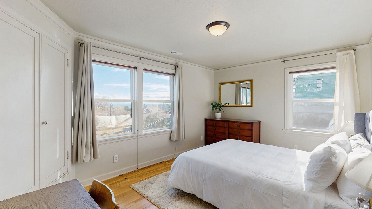 Photo of Bedroom in North Beacon Hill