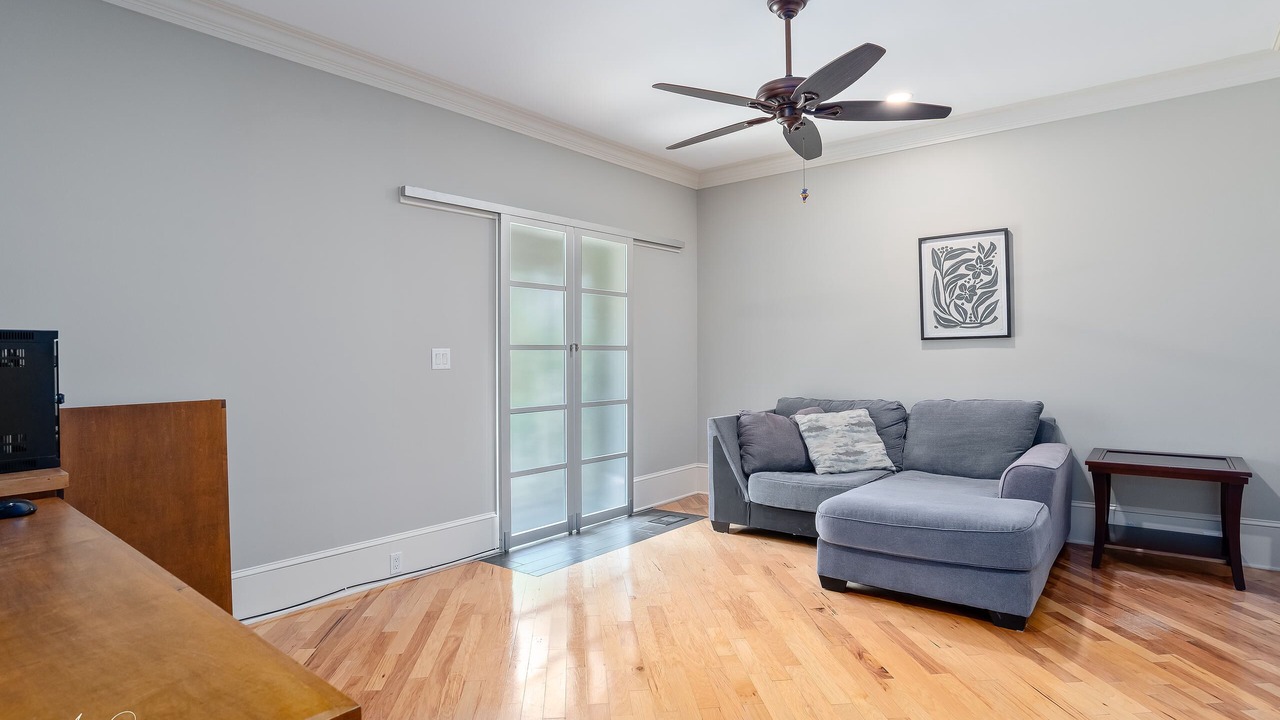 Photo of Livingroom in Broadmoor