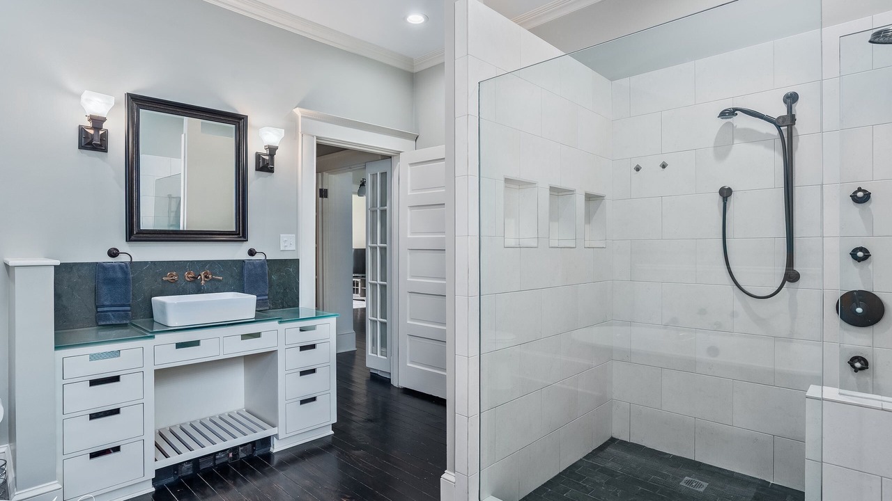 Photo of Bathroom in Broadmoor