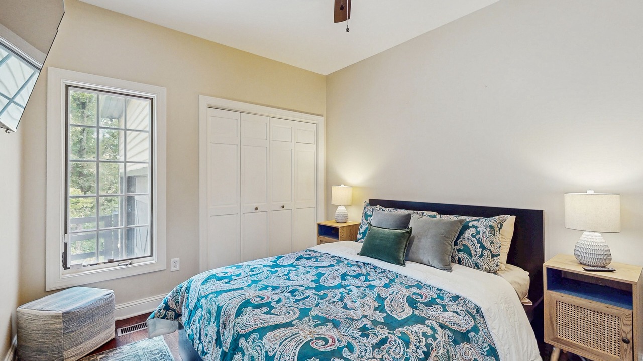 Photo of Bedroom in Talking Rock