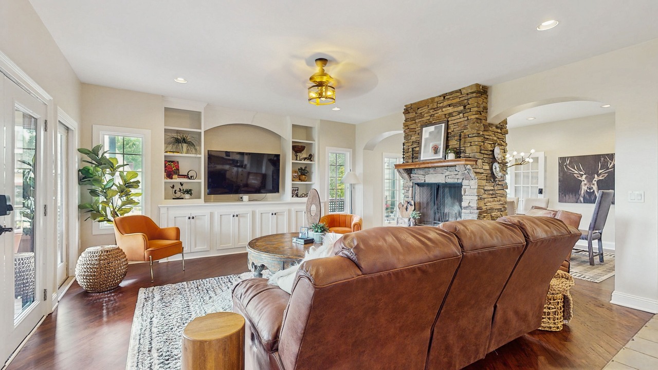 Photo of Livingroom in Talking Rock