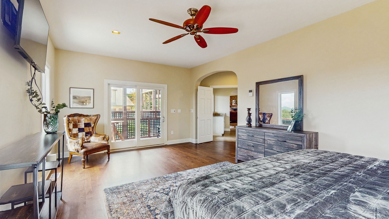 Photo of Bedroom in Talking Rock
