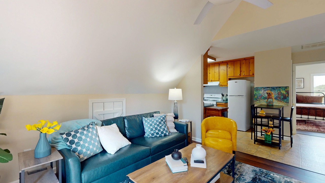 Photo of Livingroom in Talking Rock